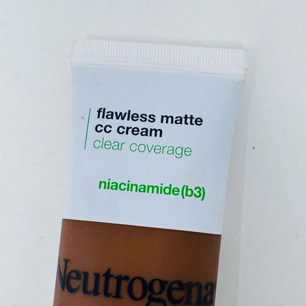 LOT 2 Neutrogena Clear Coverage Flawless Matte CC Cream CINNAMON 9.0 New